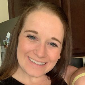 Meet your Posher, Hillary